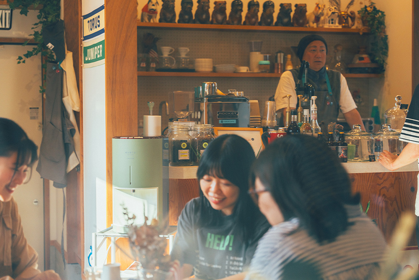 for cafe コンパクトな形状なので移動が楽々。4