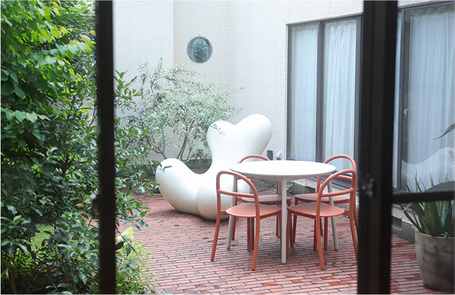 小堀さん宅の中庭 写真
