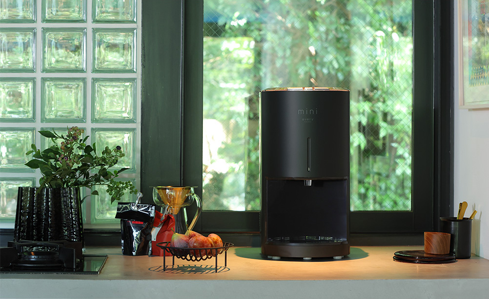 キッチンの背面カウンターのデッドスペースに