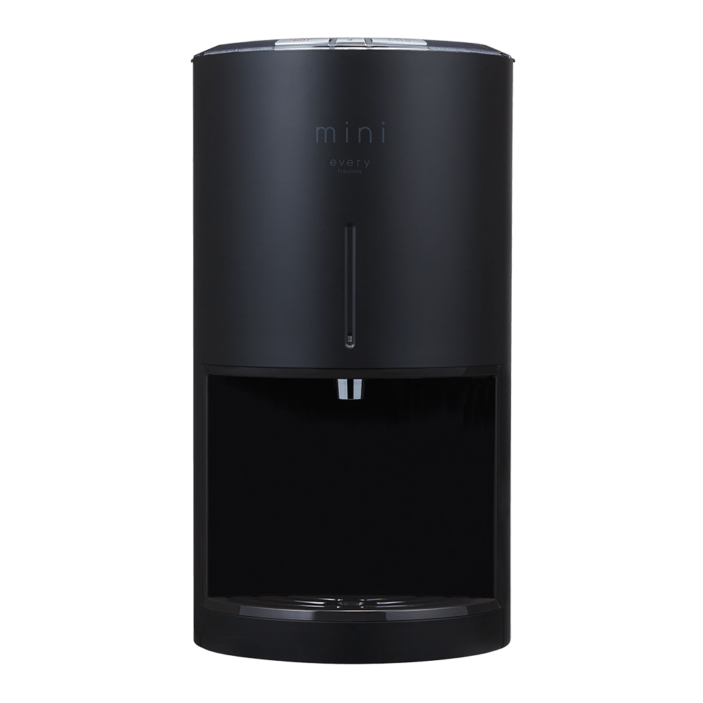 エブリィフレシャス・ミニ マットブラック正面