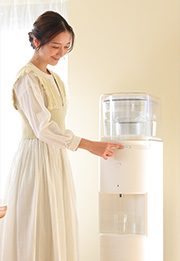 浄水】機能を絞って価格も“ライト”になったウォーターサーバーevery