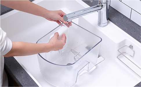 使用頻度１週間位のFRECIOUSウォーターサーバー 綺麗です。 7e17040720c83d9b4b2ce88fde8f14