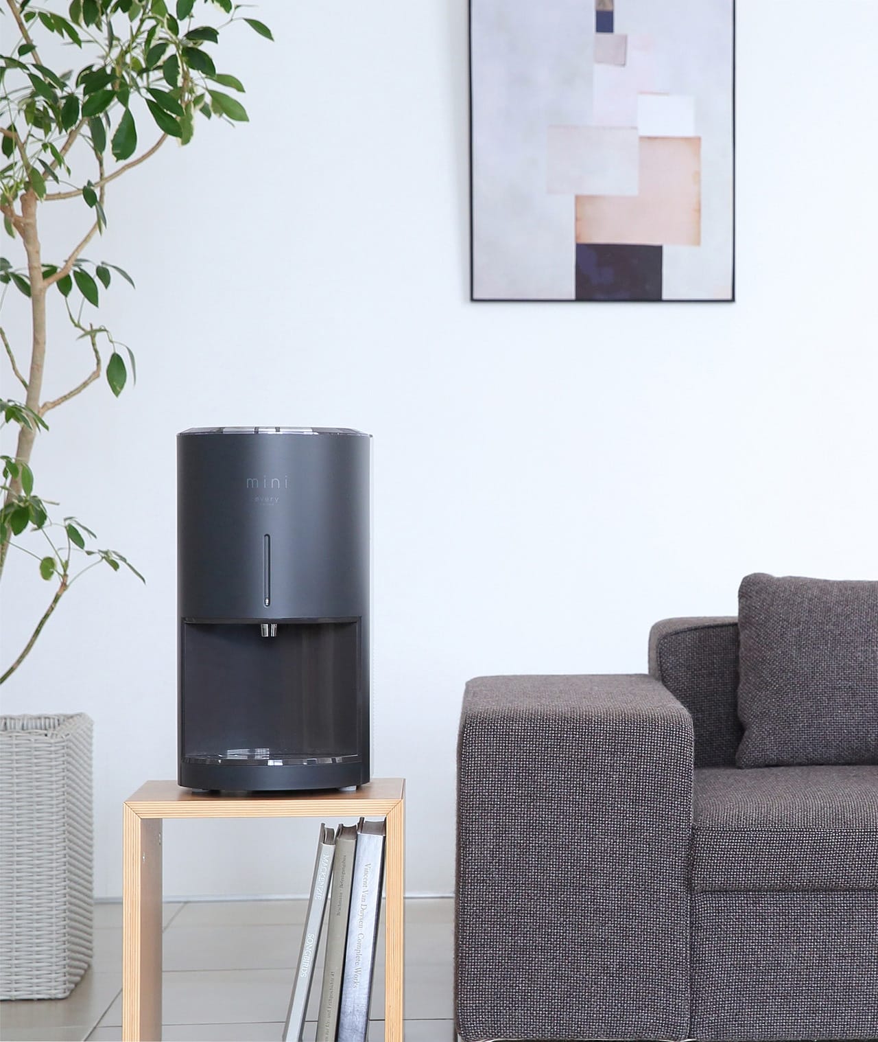 everyフレシャスminiブラック 浄水】卓上型の小さなウォーターサーバーevery frecious mini