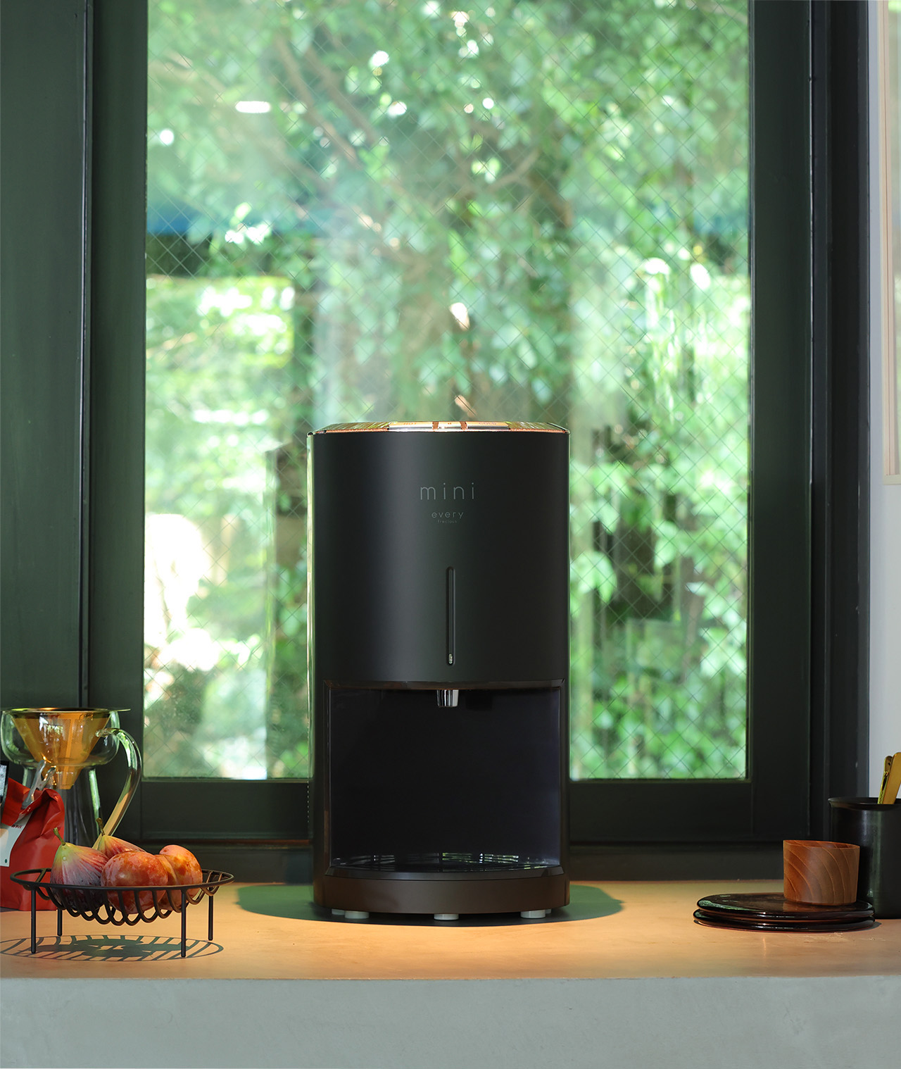 【カートリッジ2本付】ウォーターサーバー エブリフレシャス ミニ 浄水器 浄水】卓上型の小さなウォーターサーバーevery frecious mini